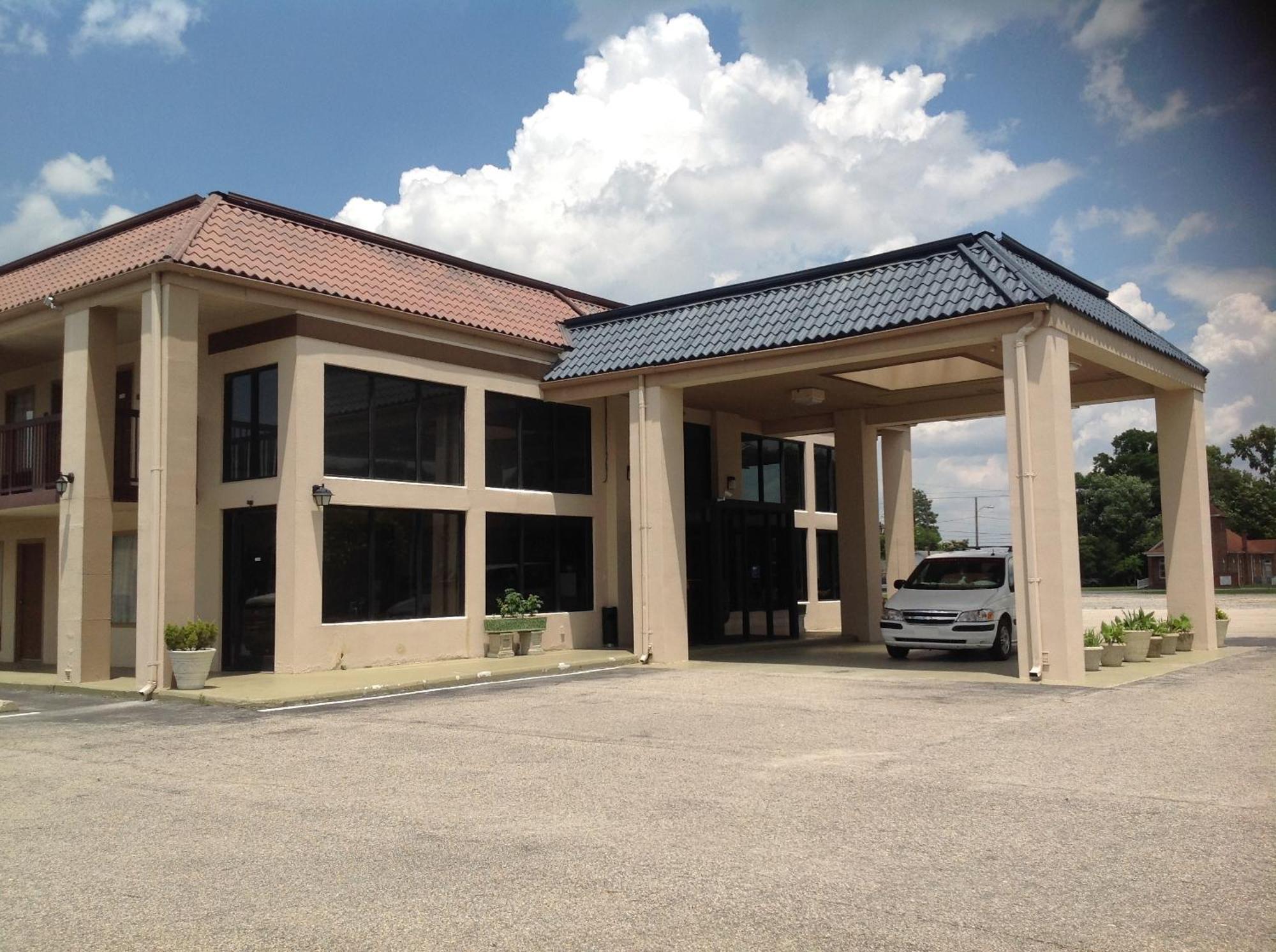 Days Inn By Wyndham Clinton Exterior foto